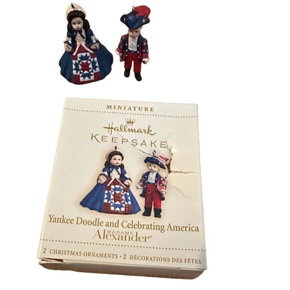 Hallmark Miniature Ornament Yankee Doodle Celebrating America Alexander Madame - Picture 2 of 5